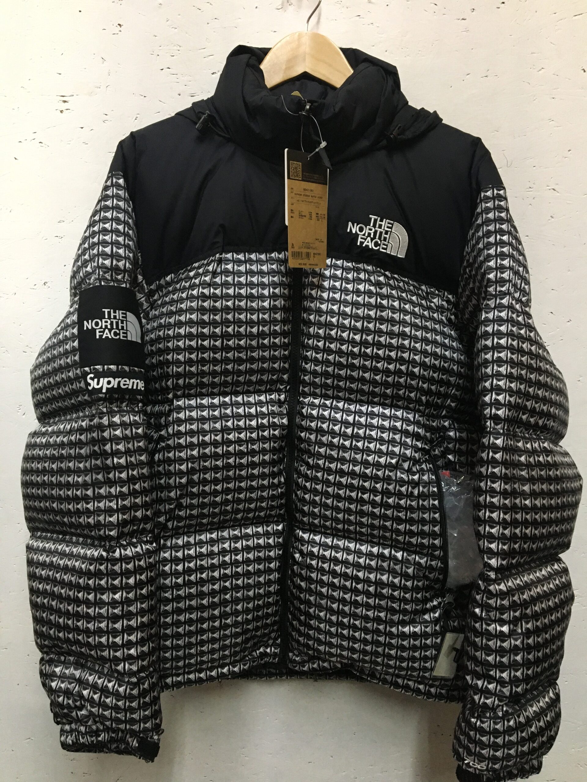 28,000円supreme 21SS Studded Nuptse Jacket
